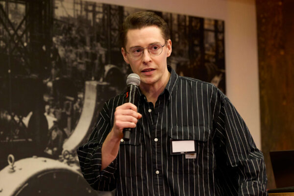 KMUpro_DVAG_19112025_1296